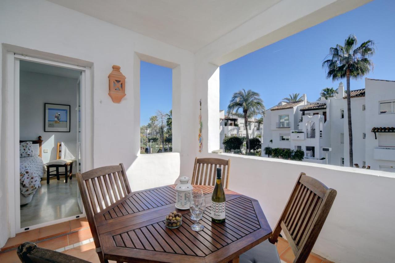 Exceptional Beachfront Complex With Pool In Costalita, Appartement *